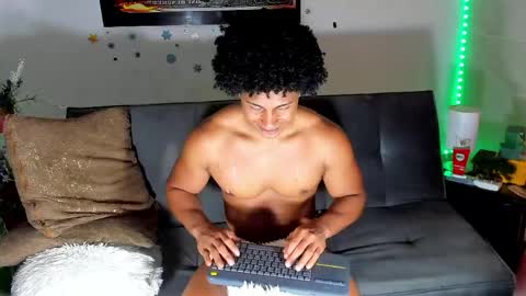 Snapshot of nathan_sexy247 chatting on 06.05.26 Nathan online show from 06.05.26