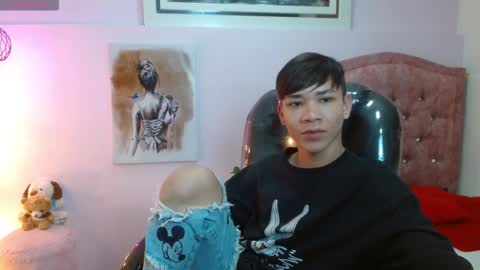 Snapshot of nathanclay chatting on 10.04.25 nathanclay online show from 10.04.25