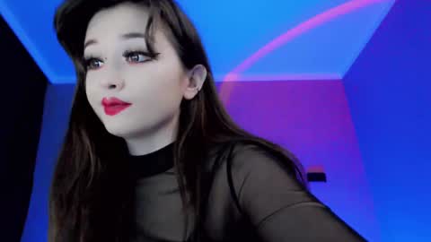 Snapshot of natsumi18 chatting on 02.09.25 natsumi18 online show from 02.09.25