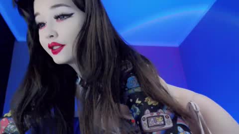 Snapshot of natsumi18 chatting on 02.16.25 natsumi18 online show from 02.16.25