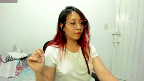 Snapshot of natt15 chatting on 05.20.26 Natalia online show from 05.20.26