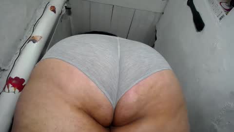 Snapshot of nattasha_foxx chatting on 02.28.26 natalia online show from 02.28.26