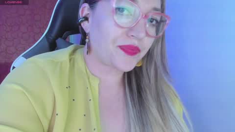 Snapshot of naty__mature_ chatting on 01.15.25 Nataly online show from 01.15.25