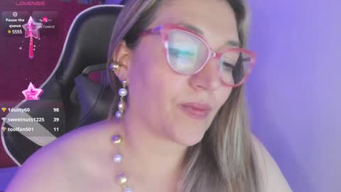Snapshot of naty__mature_ chatting on 01.29.25 Nataly online show from 01.29.25