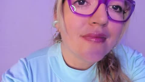 Snapshot of naty__mature_ chatting on 10.06.25 Nataly online show from 10.06.25