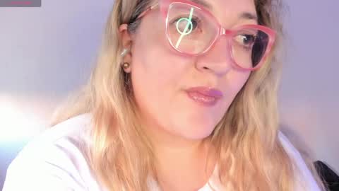 Snapshot of naty__mature_ chatting on 04.19.26 Nataly online show from 04.19.26