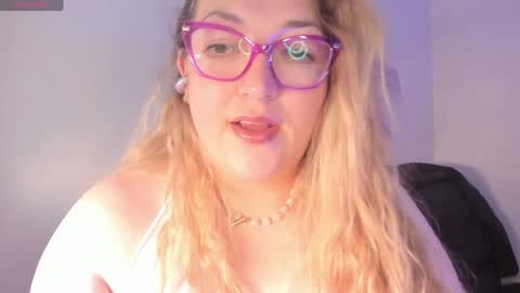 Snapshot of naty__mature_ chatting on 05.24.26 Nataly online show from 05.24.26