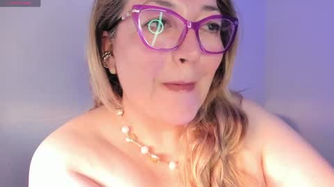 Snapshot of naty__mature_ chatting on 05.26.26 Nataly online show from 05.26.26