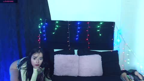naty_cami_ online show from 12.22.24