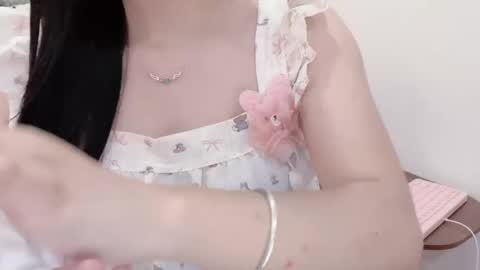 Snapshot of natycutiegirl chatting on 06.01.26 Kiki online show from 06.01.26