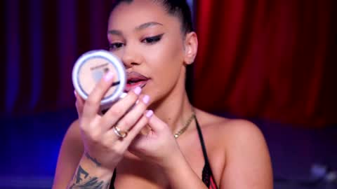 Snapshot of natydesiree chatting on 12.24.24 Naty online show from 12.24.24