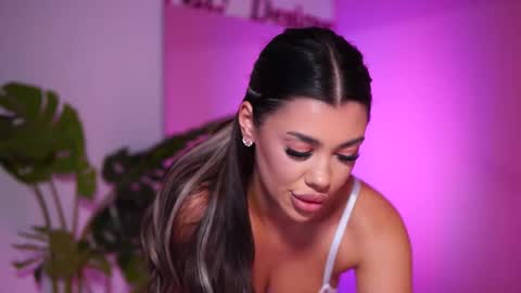 Snapshot of natydesiree chatting on 03.03.25 Naty online show from 03.03.25