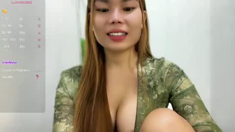Shuvee Keiko Half Japanese  Half Pinay online show from 03.16.26