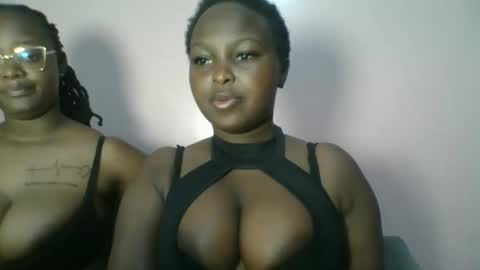 naughti_garlie online show from 02.10.26