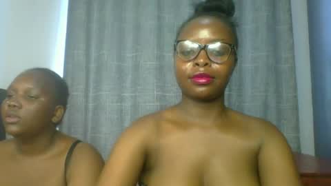 naughtty_bella8 online show from 07.12.26