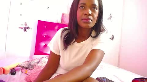 Snapshot of naughty_choko chatting on 05.11.26 L I S S online show from 05.11.26