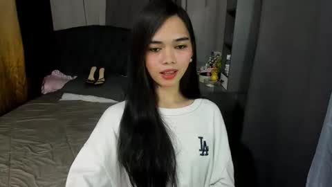 emma online show from 04.24.26