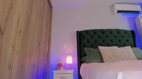 HAPPY HOUR online show from 04.06.26