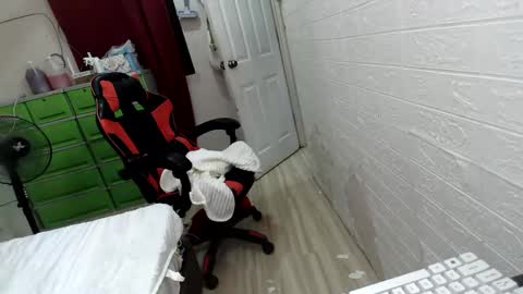 Snapshot of naughty_mariaxx chatting on 01.25.25 Maria online show from 01.25.25