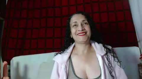 Snapshot of naughty_tita chatting on 06.15.26 Tita Madurita online show from 06.15.26