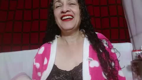 Snapshot of naughty_tita chatting on 07.15.26 Tita Madurita online show from 07.15.26