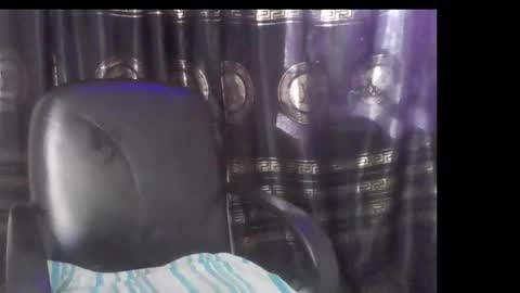 Snapshot of naughty_xxbunny chatting on 11.09.25 beauty online show from 11.09.25