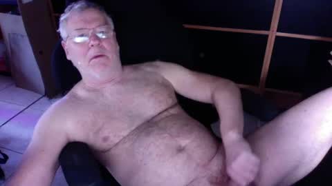 Snapshot of naughtydaddyla chatting on 12.21.24 naughtydaddyla online show from 12.21.24