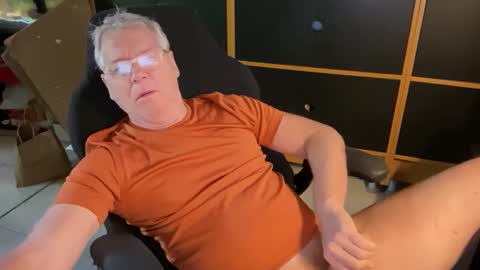 naughtydaddyla online show from 04.04.26