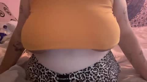 Snapshot of naughtygirl637100 chatting on 11.27.25 Naughty Girl online show from 11.27.25