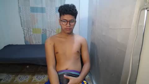 Snapshot of naughtyhot_star19 chatting on 07.09.26 today is my birthday i hope i try yehaa for my fisrtime ever and i am waiting for pvt bby online show from 07.09.26