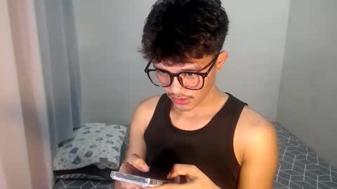 Snapshot of naughtyjosh_ chatting on 06.09.26 Josh online show from 06.09.26