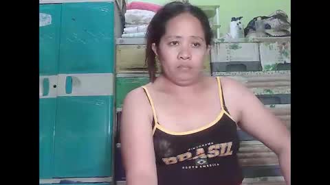 naughtymom26 online show from 04.11.26