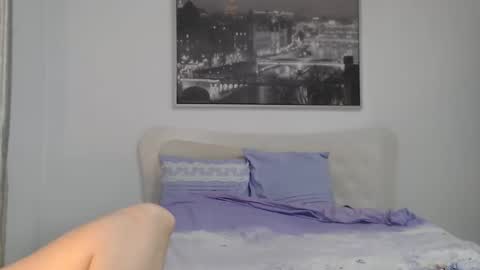 Snapshot of naughtymom666 chatting on 10.12.25 NaughtyMom online show from 10.12.25