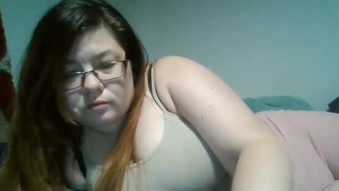 Snapshot of naughtynatalie1988x chatting on 09.23.25 Natalie online show from 09.23.25