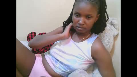 naughtyqueen online show from 10.27.25