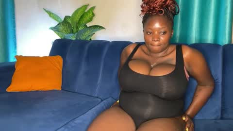 Snapshot of naughtysexydoll2 chatting on 11.09.25 naughtysexydoll2 online show from 11.09.25