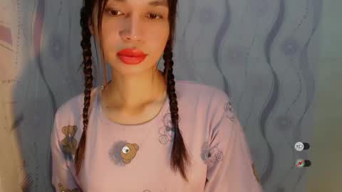 Snapshot of naughtysunshinepinay chatting on 04.27.26 Celine online show from 04.27.26