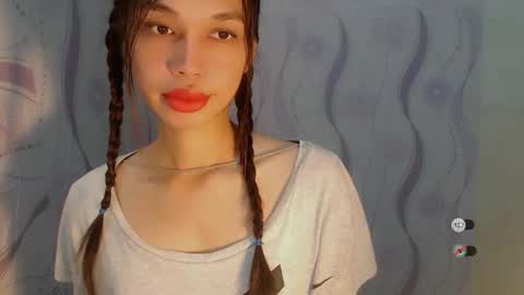 Snapshot of naughtysunshinepinay chatting on 05.15.26 Celine online show from 05.15.26