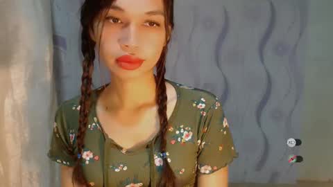 Snapshot of naughtysunshinepinay chatting on 05.21.26 Celine online show from 05.21.26