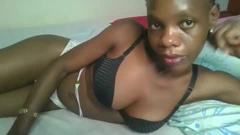 Snapshot of naughtysweetpie chatting on 03.27.26 naughty online show from 03.27.26