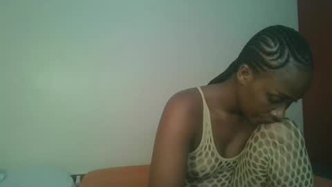 Snapshot of naughtysweetpie chatting on 04.04.26 naughty online show from 04.04.26
