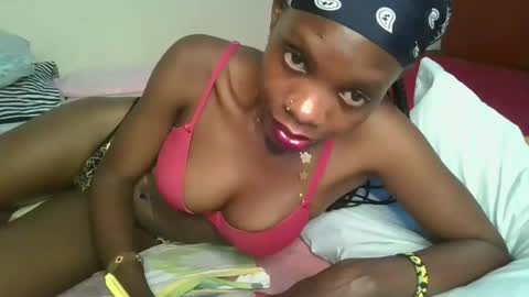 Snapshot of naughtysweetpie chatting on 04.26.26 naughty online show from 04.26.26