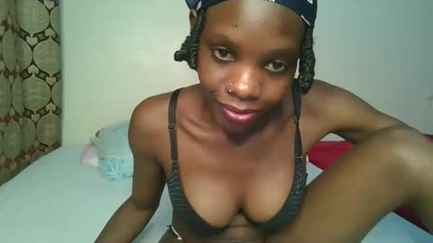 Snapshot of naughtysweetpie chatting on 04.26.26 naughty online show from 04.26.26