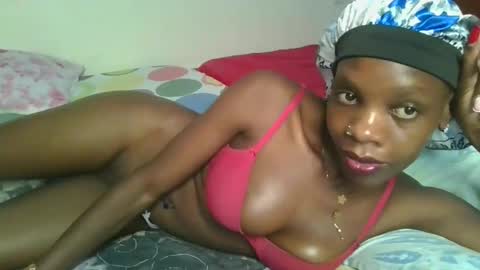 Snapshot of naughtysweetpie chatting on 04.30.26 naughty online show from 04.30.26