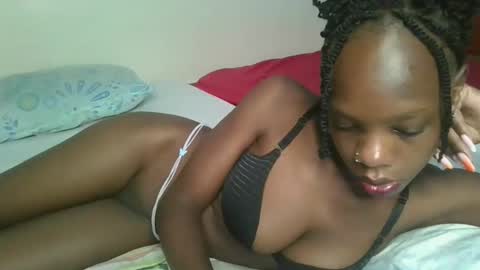 Snapshot of naughtysweetpie chatting on 05.18.26 naughty online show from 05.18.26