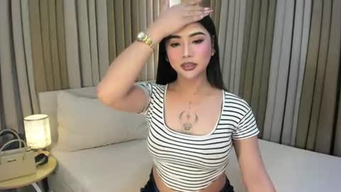 naughtyy_hunk_niel online show from 06.22.26