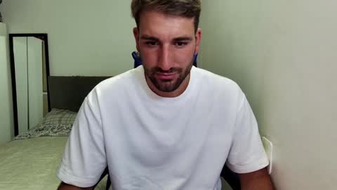 Snapshot of naugthy18boy chatting on 02.18.26 Nico online show from 02.18.26