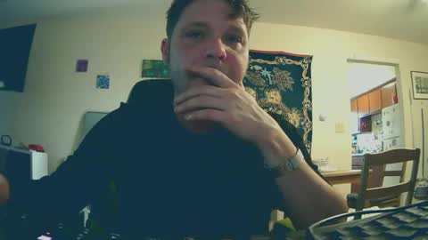 Snapshot of nawteabiscotti chatting on 11.19.25 Ladysmoke online show from 11.19.25