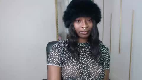 Snapshot of nayariskaya chatting on 05.12.26 Nayaris 3 online show from 05.12.26
