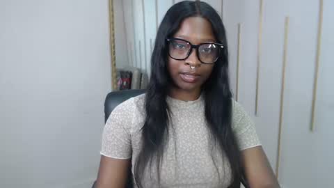 Nayaris 3 online show from 06.15.26